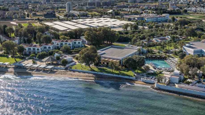 Merit Royal Gardens Hotel & Casino